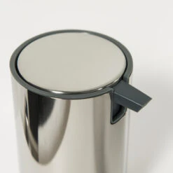 Tiger Zeepdispenser Boston Staand RVS Glans 9 Tiger Zeepdispenser Boston Staand RVS Glans -Badkamerartikelen Winkel 123 2493