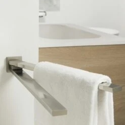 Tiger Handdoekrek Items Met Draaibare Armen RVS -Badkamerartikelen Winkel 123 2975