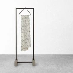 Sealskin Douchegordijn Mind 180x200cm Zwart/wit 16 Sealskin Douchegordijn Mind 180x200cm Zwart/wit -Badkamerartikelen Winkel 123 4074