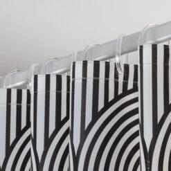 Sealskin Douchegordijn Brave 180x200cm Zwart/wit 16 Sealskin Douchegordijn Brave 180x200cm Zwart/wit -Badkamerartikelen Winkel 123 5971