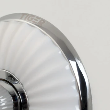 Tiger WC-rolhouder Ivy Chroom/wit 5 Tiger WC-rolhouder Ivy Chroom/wit - Afbeelding 3