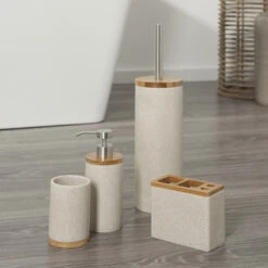 Sealskin Toiletborstelgarnituur Grace Zand 16 Sealskin Toiletborstelgarnituur Grace Zand -Badkamerartikelen Winkel 123 7503