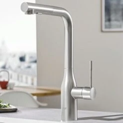 Grohe Colours Keukenkraan Essence New RVS Met Uittrekbare Mousseur -Badkamerartikelen Winkel 123 8357