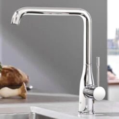 GROHE Keukenkraan Essence L-size Met Hendel Chroom 13 GROHE Keukenkraan Essence L-size Met Hendel Chroom -Badkamerartikelen Winkel 123 9062