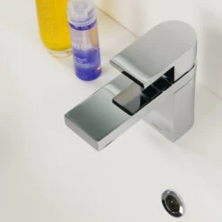 Tiger Wastafelkraan Items Met Hendel Chroom -Badkamerartikelen Winkel 123 9296